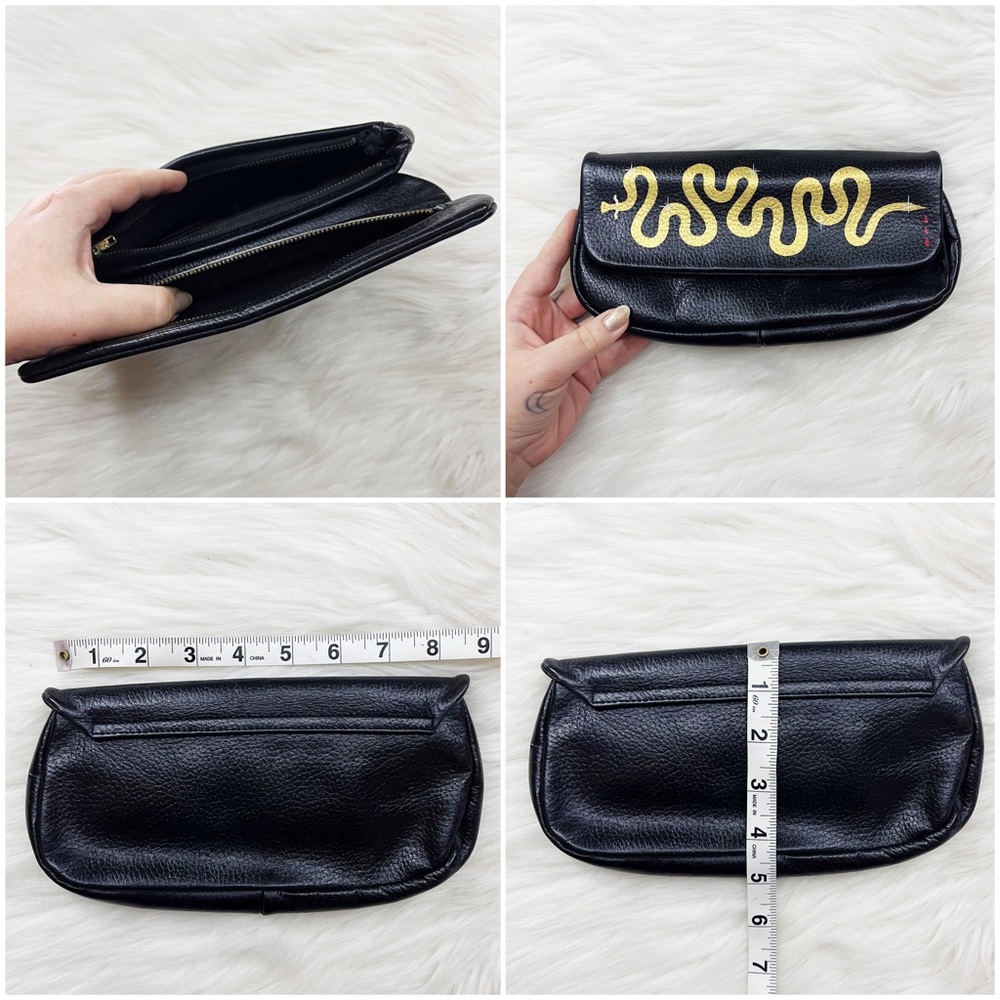 Hand Painted 1960s Vintage Abstract Wiggly Sword Art To Wear Leather Clutch - Picture 3 of 3
